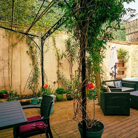 Guest house Le Patio De Valros