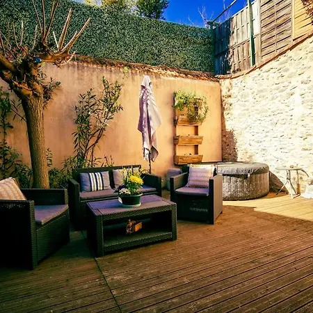 Guest house Le Patio De Valros